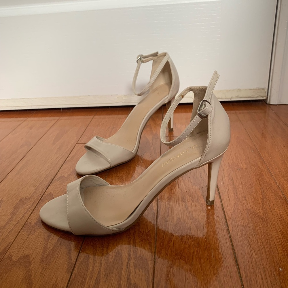 Beige heels